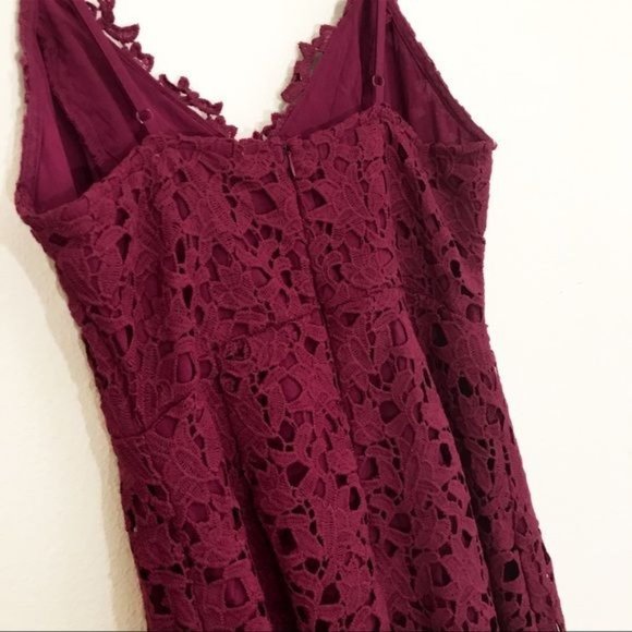 ASTR The Label Lace Crochet Burgundy Wine A Line Midi Dress Size M - Picture 7 of 10